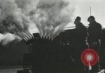 Standbild 9 Panzerdivision Kreuzung Rhein in Zweiten Weltkrieg Remagen Deutschland, 1945, aus Sekunde 25 historischem Filmmaterial Videoclip 65675060114