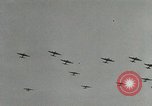 Standbild 9 Panzerdivision Kreuzung Rhein in Zweiten Weltkrieg Remagen Deutschland, 1945, aus Sekunde 32 historischem Filmmaterial Videoclip 65675060114