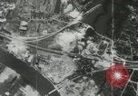 Standbild 9 Panzerdivision Kreuzung Rhein in Zweiten Weltkrieg Remagen Deutschland, 1945, aus Sekunde 35 historischem Filmmaterial Videoclip 65675060114