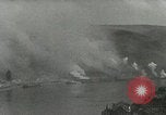Standbild 9 Panzerdivision Kreuzung Rhein in Zweiten Weltkrieg Remagen Deutschland, 1945, aus Sekunde 41 historischem Filmmaterial Videoclip 65675060114
