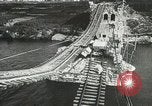 Standbild 9 Panzerdivision Kreuzung Rhein in Zweiten Weltkrieg Remagen Deutschland, 1945, aus Sekunde 48 historischem Filmmaterial Videoclip 65675060114
