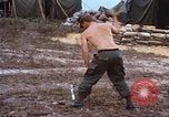 Immagine di 3° Brigata ottantaduesima Airborne Division soldati L'unità Phu Bai Hue Vietnam, 1968, secondo 13 filmato di repertorio 65675060124