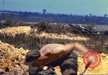 Immagine di 3° Brigata ottantaduesima Airborne Division Hue Vietnam, 1968, secondo 26 filmato di repertorio 65675060126