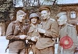 Standbild Frau Soldat der Roten Armee Torgau Deutschland, 1945, aus Sekunde 5 historischem Filmmaterial Videoclip 65675060151