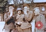 Standbild Frau Soldat der Roten Armee Torgau Deutschland, 1945, aus Sekunde 8 historischem Filmmaterial Videoclip 65675060151