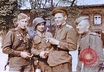 Standbild Frau Soldat der Roten Armee Torgau Deutschland, 1945, aus Sekunde 13 historischem Filmmaterial Videoclip 65675060151