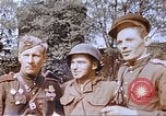 Standbild Frau Soldat der Roten Armee Torgau Deutschland, 1945, aus Sekunde 20 historischem Filmmaterial Videoclip 65675060151