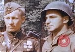 Standbild Frau Soldat der Roten Armee Torgau Deutschland, 1945, aus Sekunde 30 historischem Filmmaterial Videoclip 65675060151