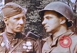Standbild Frau Soldat der Roten Armee Torgau Deutschland, 1945, aus Sekunde 31 historischem Filmmaterial Videoclip 65675060151