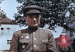 Standbild russische Soldaten Torgau Deutschland, 1945, aus Sekunde 7 historischem Filmmaterial Videoclip 65675060152