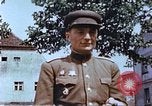 Standbild russische Soldaten Torgau Deutschland, 1945, aus Sekunde 22 historischem Filmmaterial Videoclip 65675060152