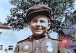 Standbild russische Soldaten Torgau Deutschland, 1945, aus Sekunde 36 historischem Filmmaterial Videoclip 65675060152