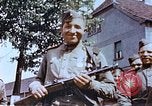 Standbild russische Soldaten Torgau Deutschland, 1945, aus Sekunde 50 historischem Filmmaterial Videoclip 65675060152