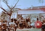 Standbild russische Soldaten Torgau Deutschland, 1945, aus Sekunde 9 historischem Filmmaterial Videoclip 65675060153