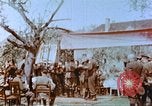 Standbild russische Soldaten Torgau Deutschland, 1945, aus Sekunde 18 historischem Filmmaterial Videoclip 65675060153