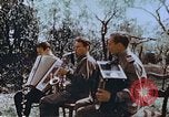 Standbild russische Soldaten Torgau Deutschland, 1945, aus Sekunde 21 historischem Filmmaterial Videoclip 65675060153