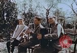 Standbild russische Soldaten Torgau Deutschland, 1945, aus Sekunde 25 historischem Filmmaterial Videoclip 65675060153