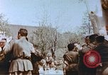 Standbild russische Soldaten Torgau Deutschland, 1945, aus Sekunde 30 historischem Filmmaterial Videoclip 65675060153