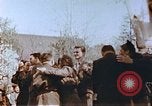 Standbild russische Soldaten Torgau Deutschland, 1945, aus Sekunde 42 historischem Filmmaterial Videoclip 65675060153