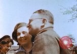 Standbild russische Soldaten Torgau Deutschland, 1945, aus Sekunde 46 historischem Filmmaterial Videoclip 65675060153