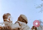 Standbild russische Soldaten Torgau Deutschland, 1945, aus Sekunde 48 historischem Filmmaterial Videoclip 65675060153