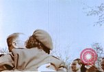Standbild russische Soldaten Torgau Deutschland, 1945, aus Sekunde 49 historischem Filmmaterial Videoclip 65675060153