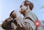 Standbild russische Soldaten Torgau Deutschland, 1945, aus Sekunde 52 historischem Filmmaterial Videoclip 65675060153