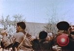 Standbild russische Soldaten Torgau Deutschland, 1945, aus Sekunde 58 historischem Filmmaterial Videoclip 65675060153