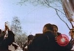 Standbild russische Soldaten Torgau Deutschland, 1945, aus Sekunde 62 historischem Filmmaterial Videoclip 65675060153