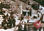 Immagine di Civili tedesco Nürnberg Germania, 1945, secondo 44 filmato di repertorio 65675060155