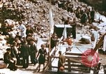 Immagine di Civili tedesco Nürnberg Germania, 1945, secondo 46 filmato di repertorio 65675060155