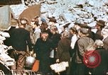 Immagine di Civili tedesco Nürnberg Germania, 1945, secondo 62 filmato di repertorio 65675060155
