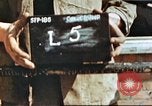 Immagine di Liberati i soldati francesi Parigi Francia, 1945, secondo 1 filmato di repertorio 65675060157