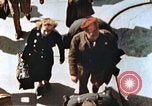 Immagine di Liberati i soldati francesi Parigi Francia, 1945, secondo 29 filmato di repertorio 65675060157