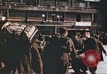 Immagine di Liberati i soldati francesi Parigi Francia, 1945, secondo 50 filmato di repertorio 65675060157