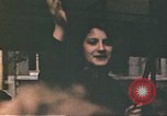Immagine di Liberato il francese rimpatriati Parigi Francia, 1945, secondo 36 filmato di repertorio 65675060158