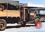 Immagine di Liberati i soldati francesi Parigi Francia, 1945, secondo 13 filmato di repertorio 65675060159