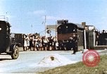 Immagine di Liberati i soldati francesi Parigi Francia, 1945, secondo 27 filmato di repertorio 65675060159