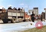 Immagine di Liberati i soldati francesi Parigi Francia, 1945, secondo 48 filmato di repertorio 65675060159
