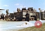 Immagine di Liberati i soldati francesi Parigi Francia, 1945, secondo 50 filmato di repertorio 65675060159
