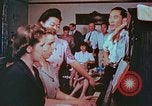 Immagine di Cittadini Japanese-American United States USA, 1942, secondo 45 filmato di repertorio 65675060162