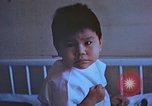 Immagine di Cittadini Japanese-American United States USA, 1942, secondo 51 filmato di repertorio 65675060163