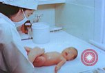 Immagine di Cittadini Japanese-American United States USA, 1942, secondo 62 filmato di repertorio 65675060163