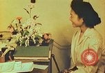 Standbild Bemühungen Arbeit zu finden und Wiederansiedlung Japanese-Americans in WW II California United States USA, 1943, aus Sekunde 22 historischem Filmmaterial Videoclip 65675060174