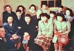 Standbild Bemühungen Arbeit zu finden und Wiederansiedlung Japanese-Americans in WW II California United States USA, 1943, aus Sekunde 43 historischem Filmmaterial Videoclip 65675060174