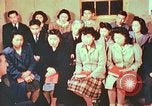 Standbild Bemühungen Arbeit zu finden und Wiederansiedlung Japanese-Americans in WW II California United States USA, 1943, aus Sekunde 44 historischem Filmmaterial Videoclip 65675060174