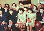 Standbild Bemühungen Arbeit zu finden und Wiederansiedlung Japanese-Americans in WW II California United States USA, 1943, aus Sekunde 50 historischem Filmmaterial Videoclip 65675060174