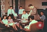 Standbild Bemühungen Arbeit zu finden und Wiederansiedlung Japanese-Americans in WW II California United States USA, 1943, aus Sekunde 58 historischem Filmmaterial Videoclip 65675060174