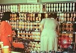 Standbild Japanese-American Bürger United States USA, 1943, aus Sekunde 9 historischem Filmmaterial Videoclip 65675060175