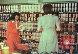 Standbild Japanese-American Bürger United States USA, 1943, aus Sekunde 16 historischem Filmmaterial Videoclip 65675060175